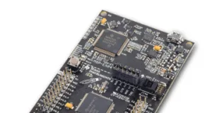 Kit de evaluación para MCU de 32 bit