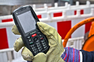 Smartphone rugerizado con teclado físico