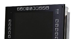 Panel PC de 10.4” con 32 teclas frontales