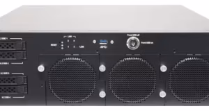 Box PC ICS-P770 con conectividad 2,5 GbE