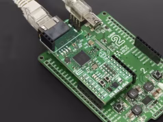 Interfaz Ethernet ETH WIZ 3 Click con TCP/IP hardware