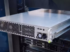 Sistema Edge AI AIP-RQ87 en 2U para inferencia LLM